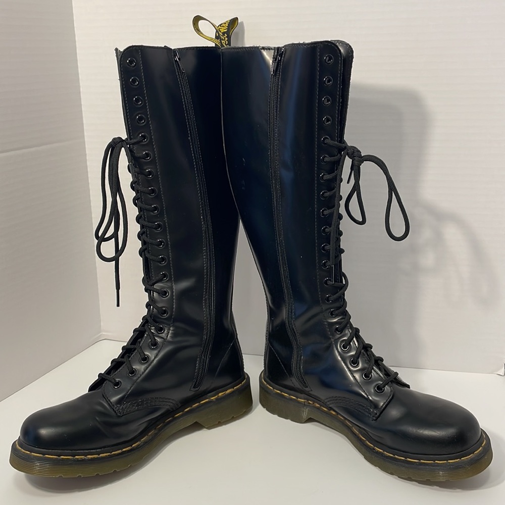 Dr Martens 1B60 Smooth 20-eye Zipper Tall boots black leather size 9 - Picture 3 of 6